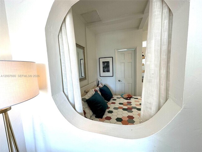 Building Photo - 1007 Meridian Ave