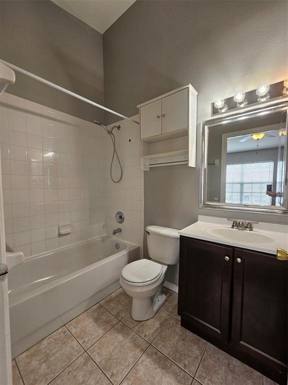 Building Photo - 2456 Lake Woodberry Cir