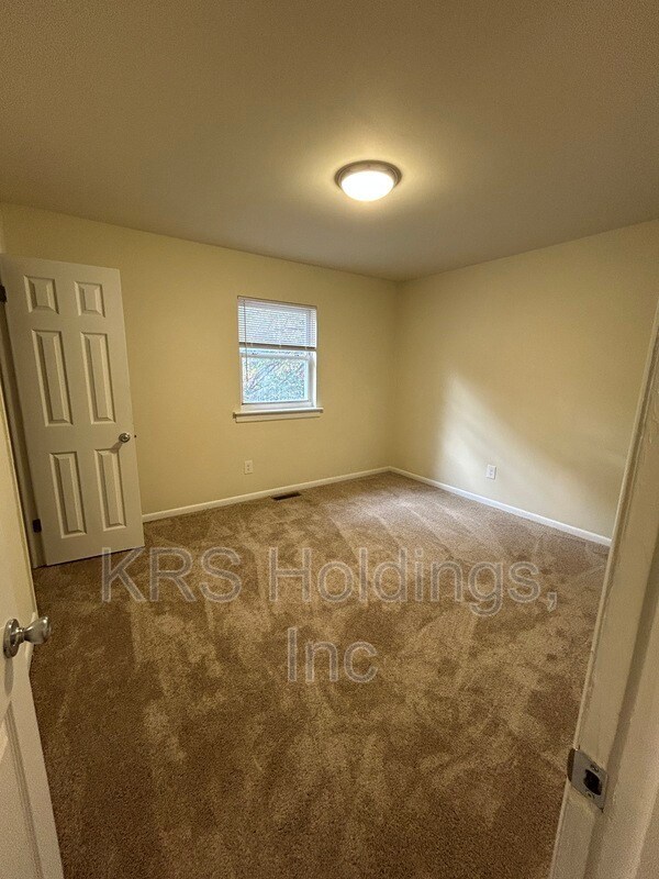 Building Photo - 5203 Collindale Rd