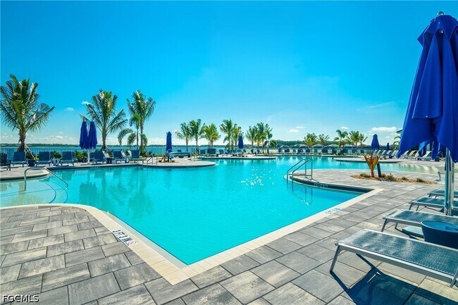 Building Photo - 14870 Blue Bay Cir