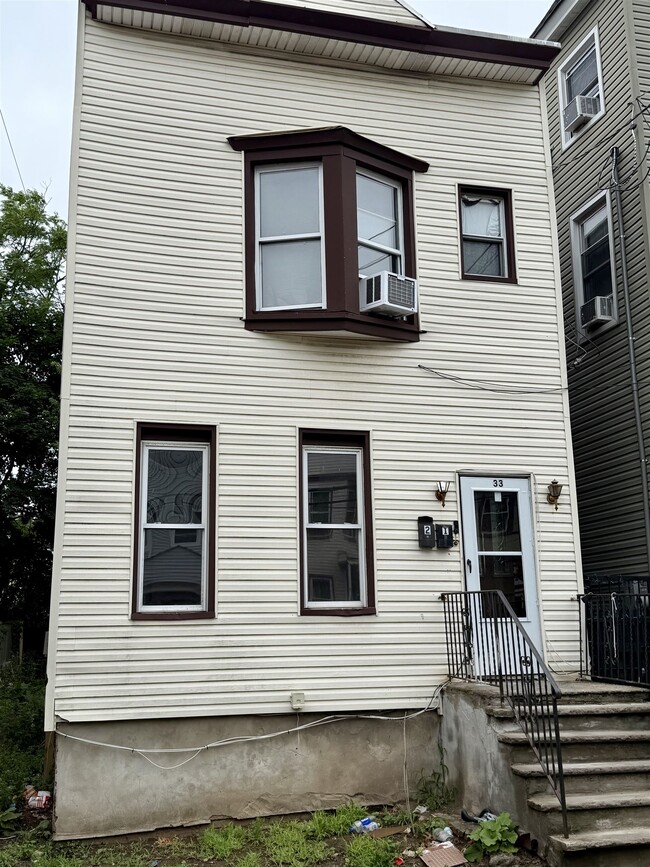 Building Photo - 33 Fulton Ave