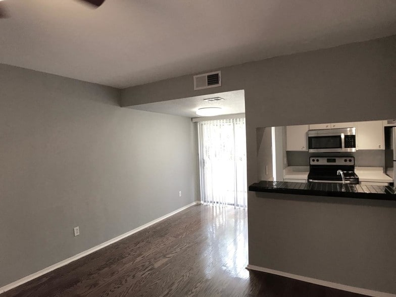 Building Photo - 4327 Holland Ave