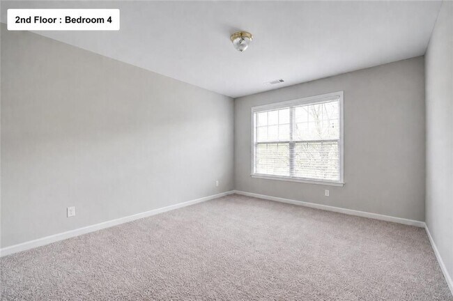Building Photo - 380 Simonton Crest Dr SE