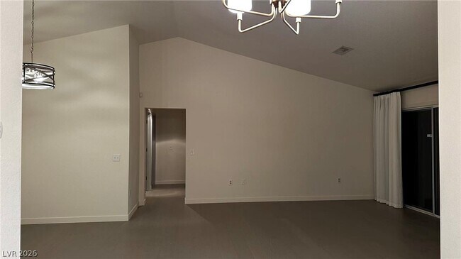 Building Photo - 2716 Legend Dr