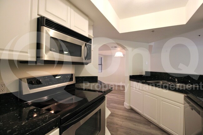 Building Photo - 5104 N 32nd St
