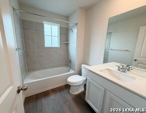 Building Photo - 547 Avalon