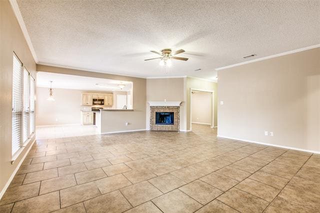 Building Photo - 14 Enchanted Ct