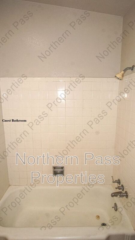 Building Photo - 244 Mardi Gras Dr