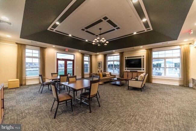 Building Photo - 23246 Lindsay Dr