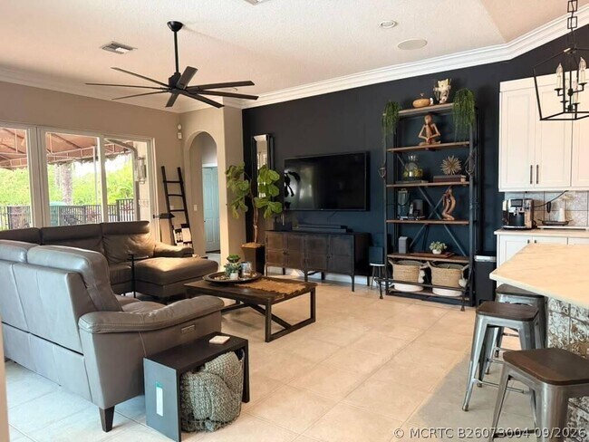 Building Photo - 14636 Stirrup Ln