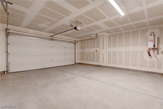 Building Photo - 9256 Innot Ave