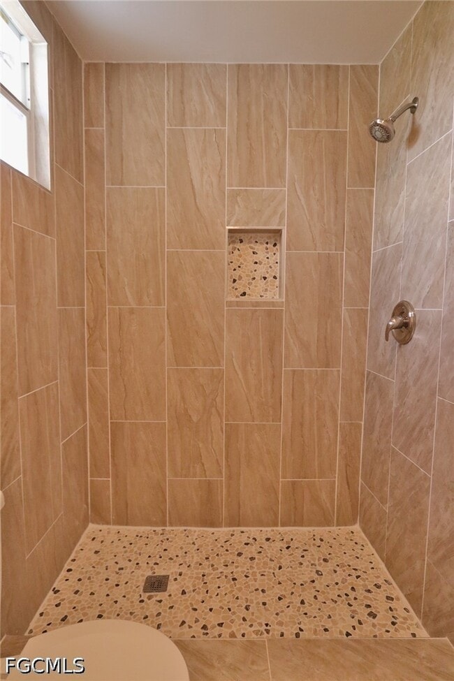 Building Photo - 11 California Rd