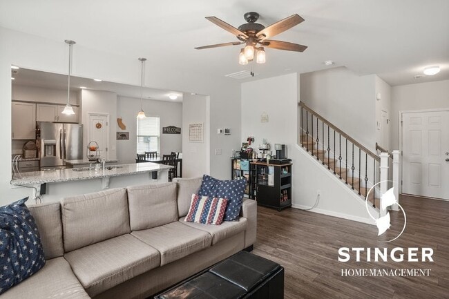 Building Photo - 19 Seneca Wy