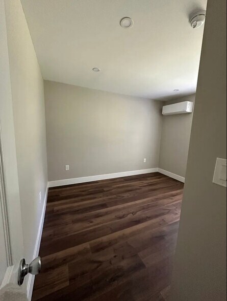 Building Photo - 26 Pacific Ave