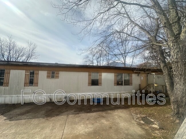 Building Photo - 8 Sunny Knoll Acres