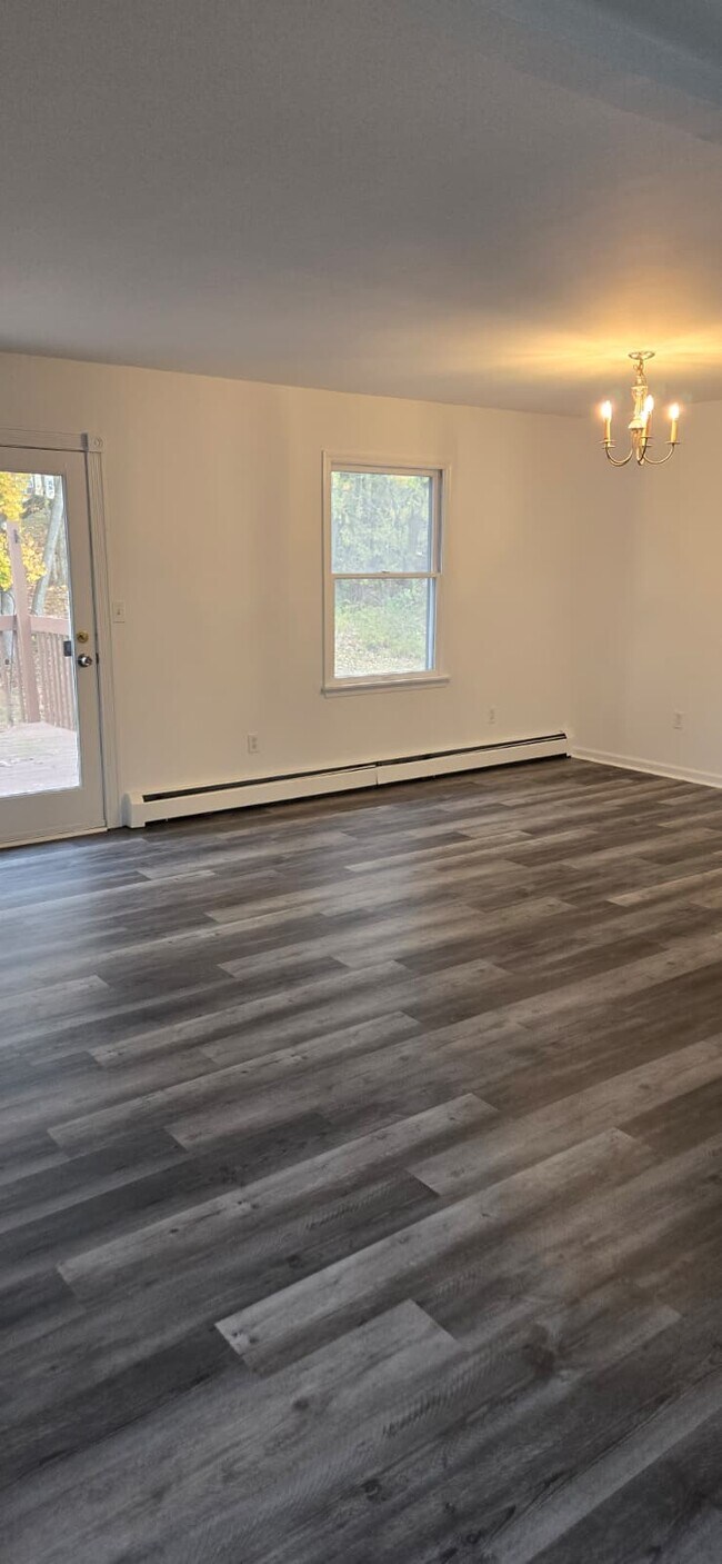 Building Photo - 5 Union St