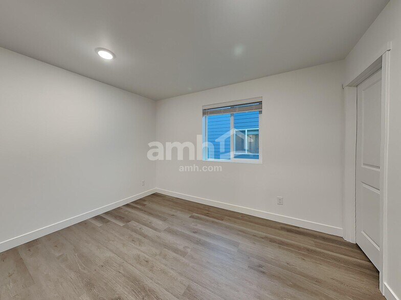 Building Photo - 7722 Brenden St SW