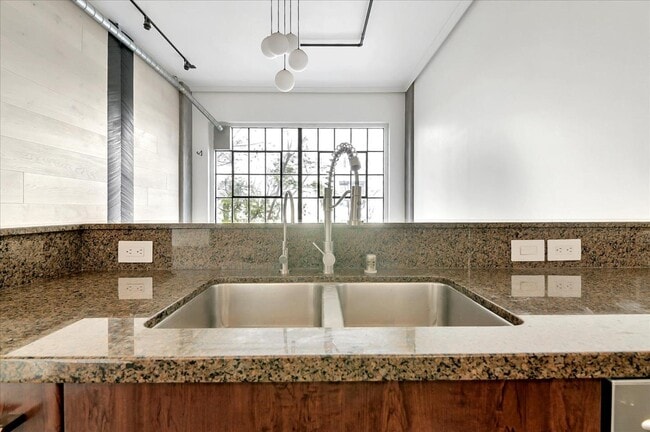 Building Photo - 350 11th Ave