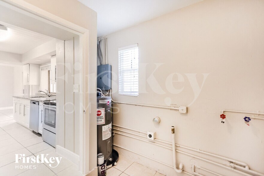 Building Photo - 8710 SW 200th St