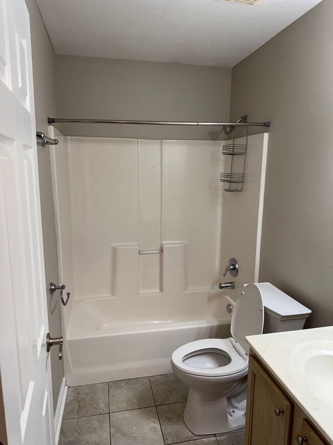 Building Photo - Great 3 bedroom 2.5 bath home!
