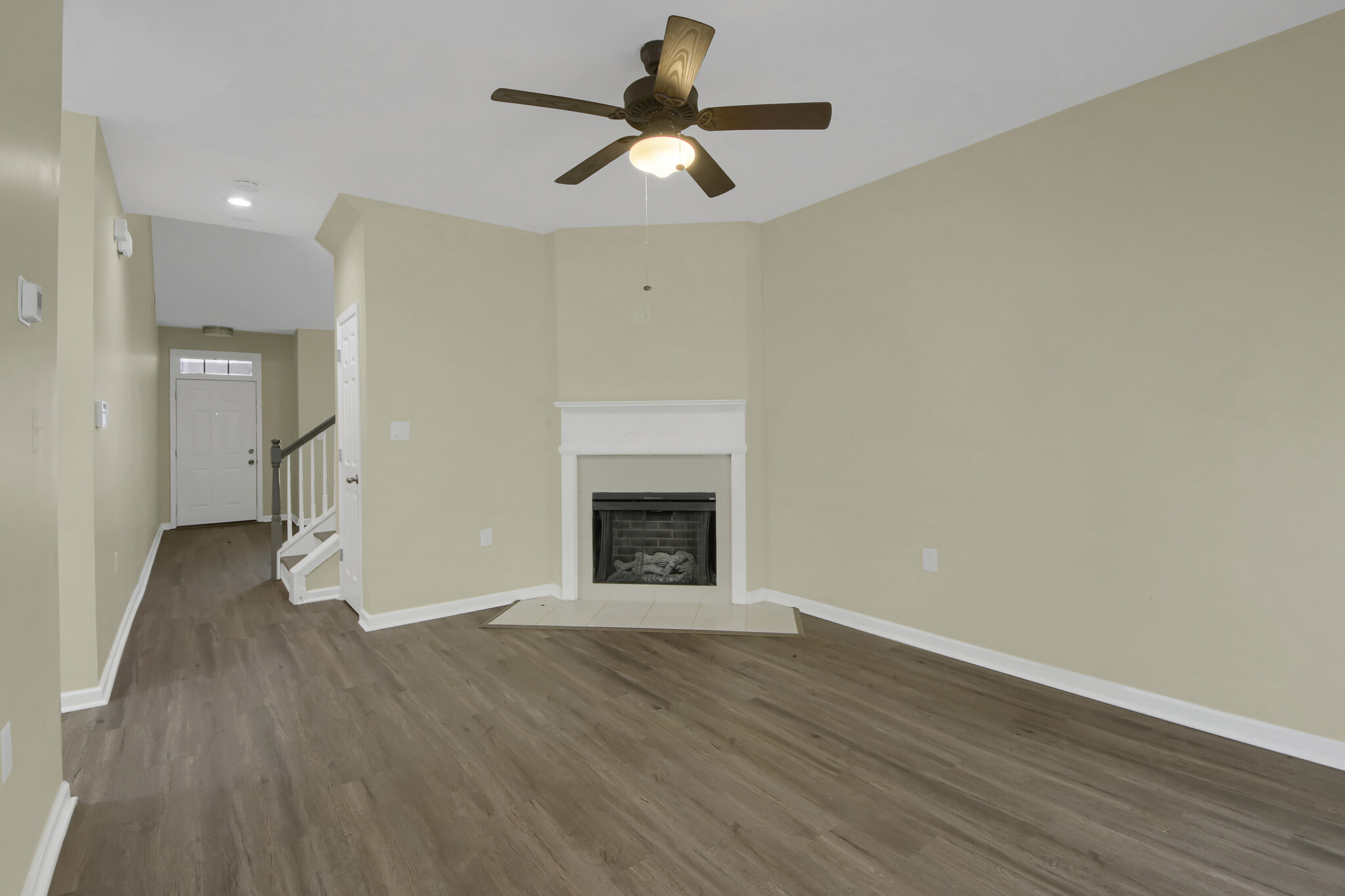 Building Photo - 2524 Laurel Cir NW