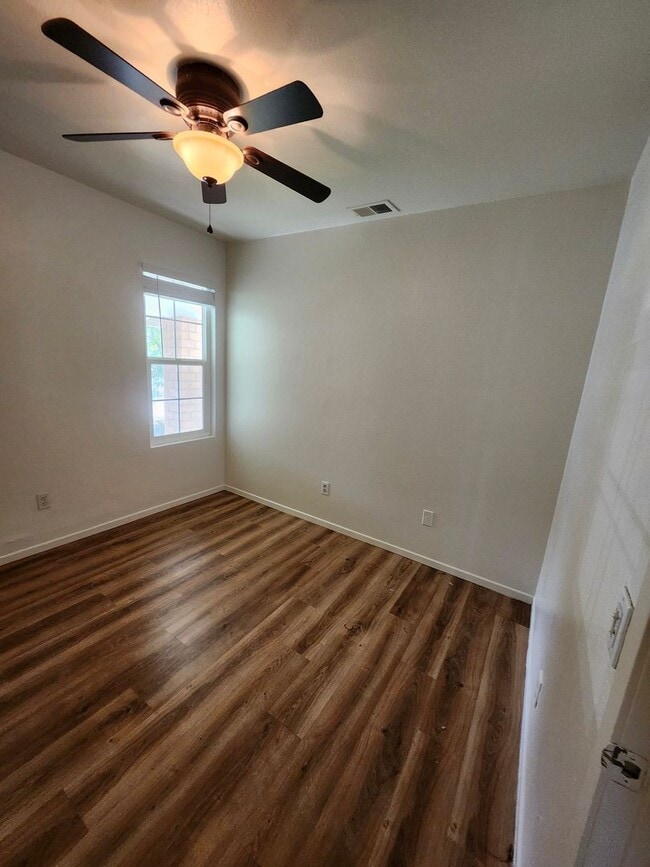 Building Photo - Big backyard with lots of upgrades