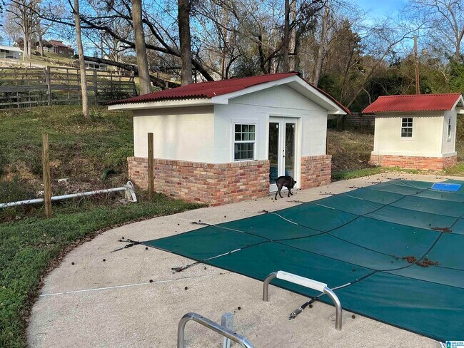 Building Photo - 4866 Overton Rd