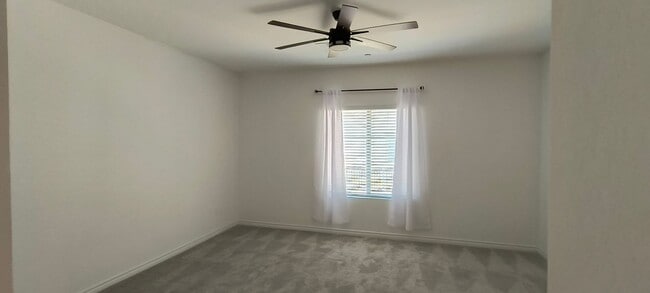Building Photo - West Summerlin Townhouse - 1833-SqFt. - 3-beds, 2.5-baths, 2-car attached garage, Gated Comm.
