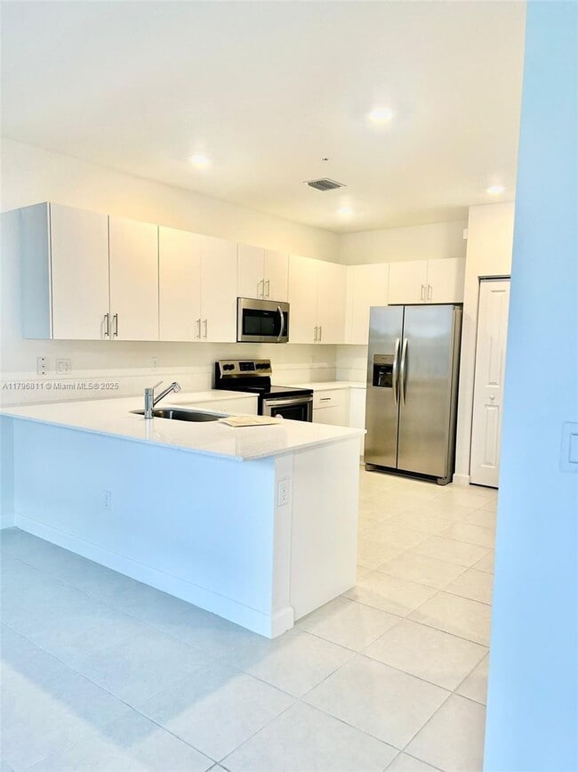 Building Photo - 209 SW 159th Way