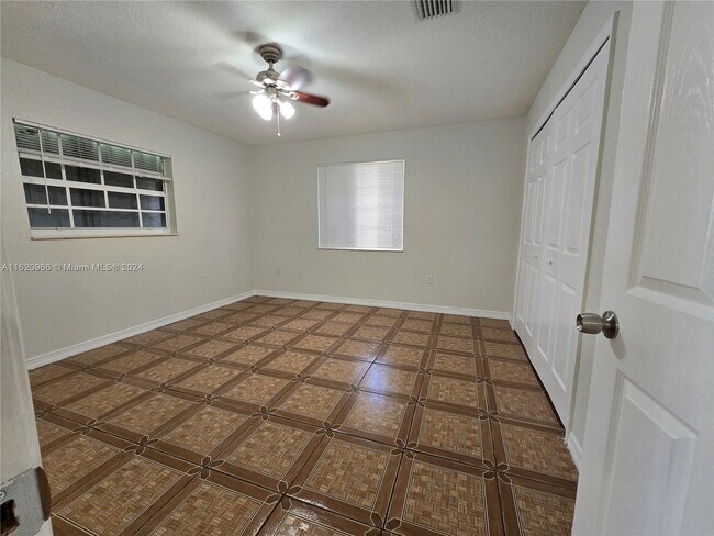 Building Photo - 10380 NW 10th Ave