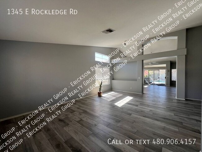 Building Photo - 1345 E Rockledge Rd
