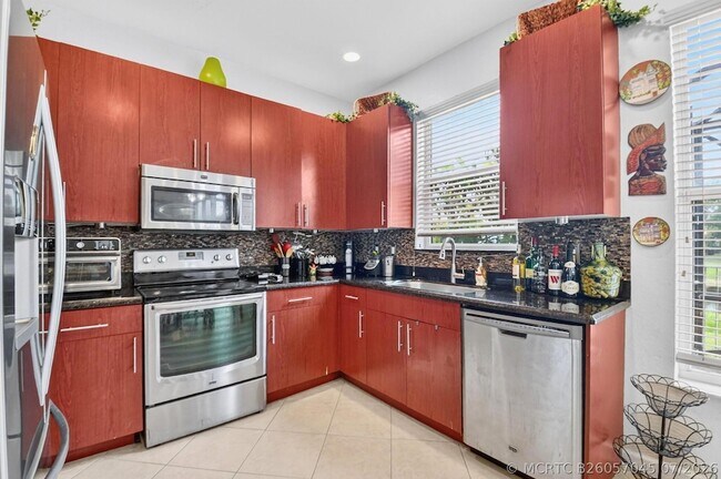 Building Photo - 5018 Starblaze Dr