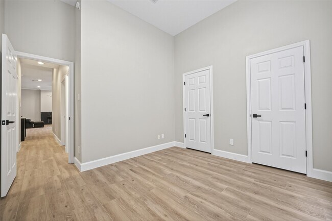 Building Photo - 3117 Cedar Knolls Dr