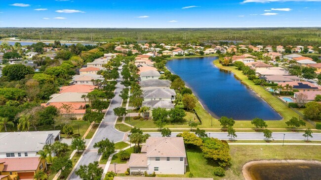 Building Photo - 2352 Bellarosa Circle