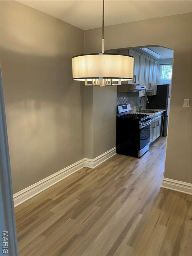 Building Photo - 6607 Clayton Rd