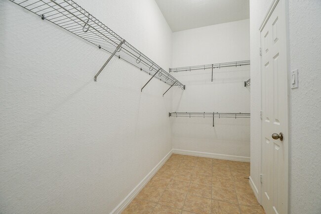 Building Photo - 12104 Dawn Mist Ct