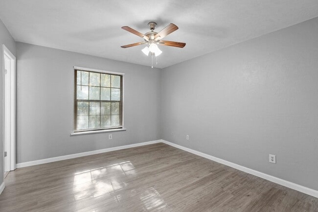 Building Photo - 3001 Eastgate Ct