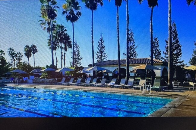 Building Photo - Resort-Style Living in Natomas Meadows | 4BD + Clubhouse & Pools SEE VIDEO