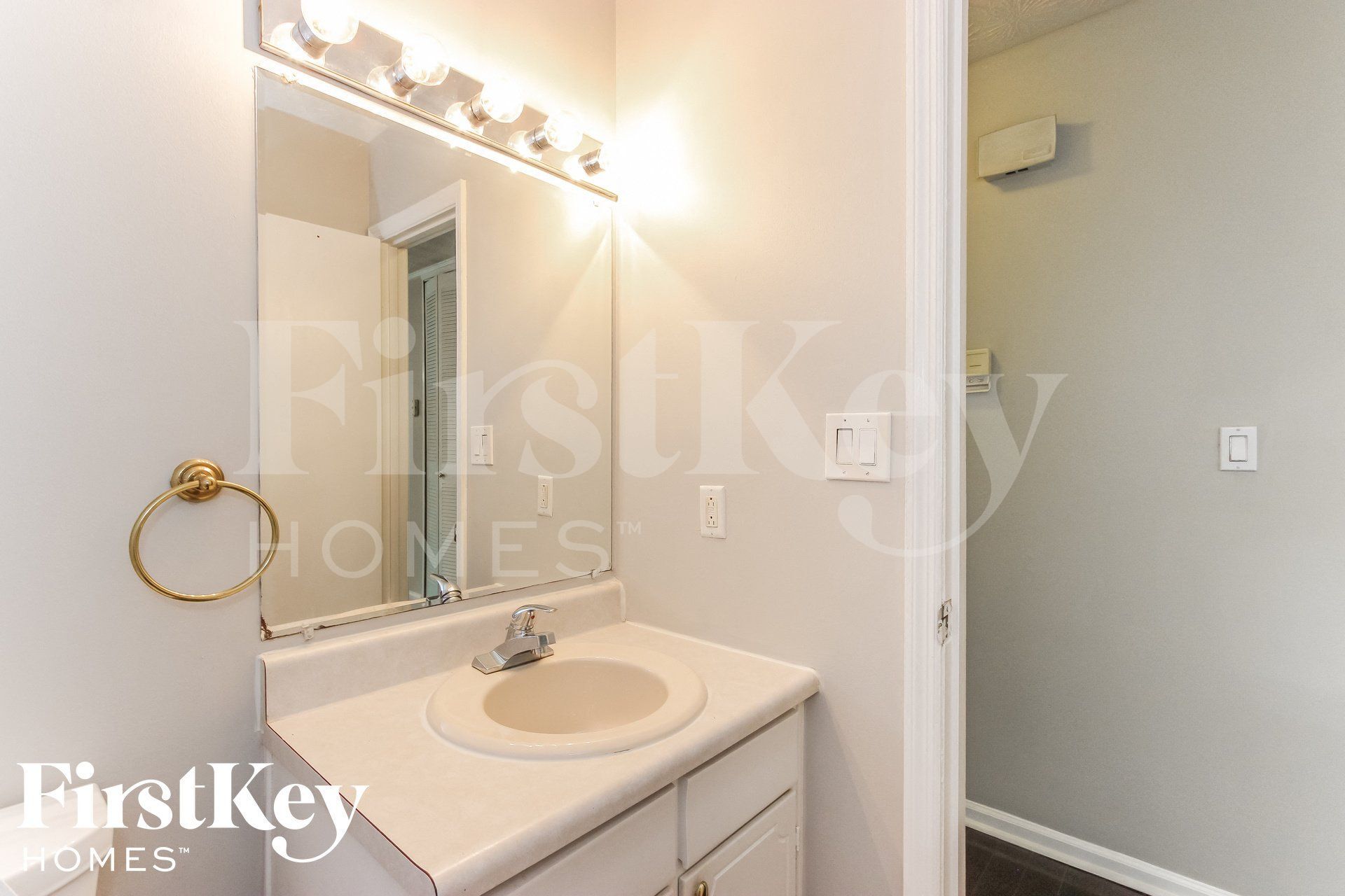 Building Photo - 2847 Haddon Dr