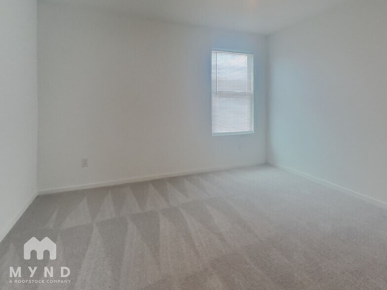 Building Photo - 10607 Aqueduct Crk