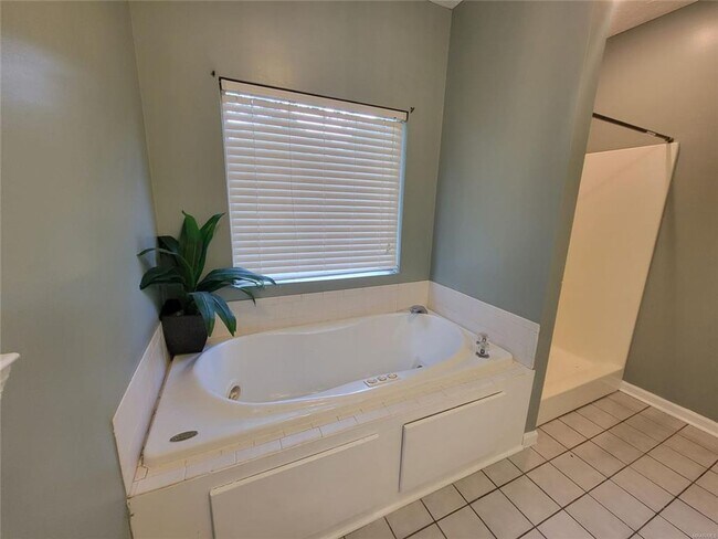 Building Photo - Prattville Home Close to Hwy 31 and Hwy 14!