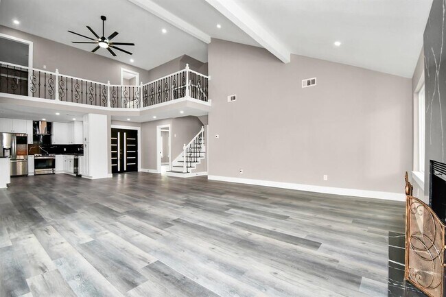Building Photo - 3227 Westwick Dr