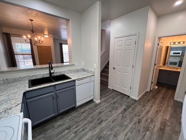 Building Photo - 1888 Reilly Grv