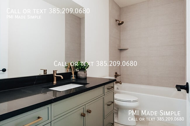 Building Photo - 1380 S 900 W