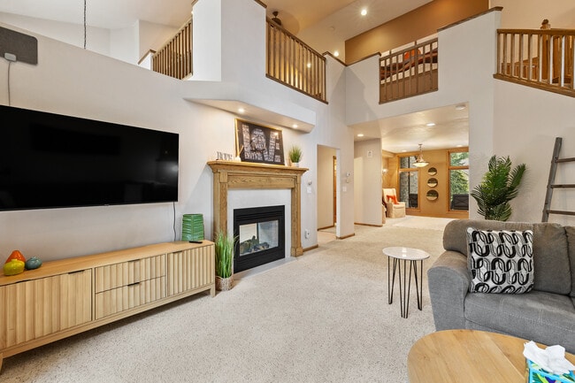 Building Photo - 23679 Dogleg Dr