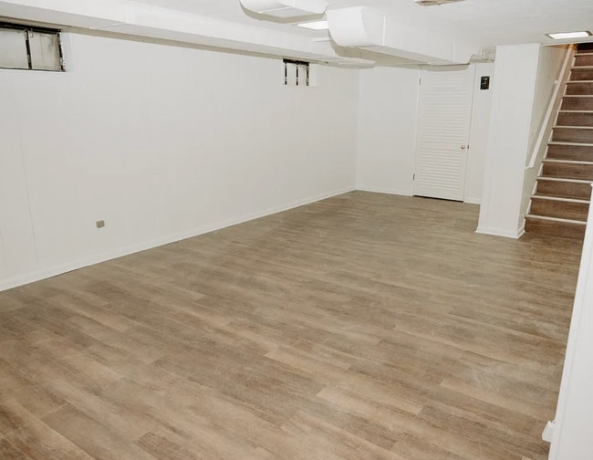 Building Photo - 5542 N 35th St