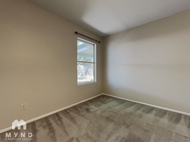 Building Photo - 3828 W Mariposa Grande Ln