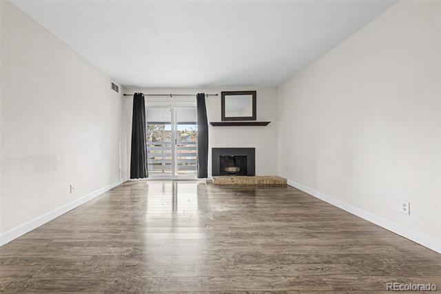 Building Photo - 7665 E Eastman Ave