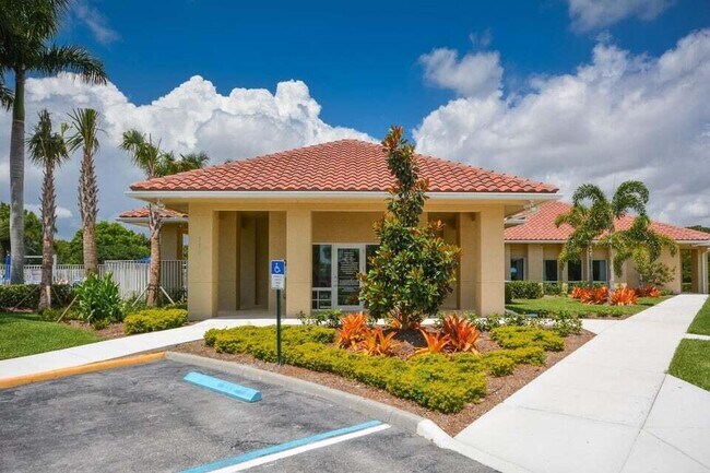 Building Photo - 650 SW Treasure Cove