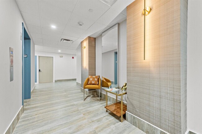 Building Photo - 209 N Fort Lauderdale Beach Blvd